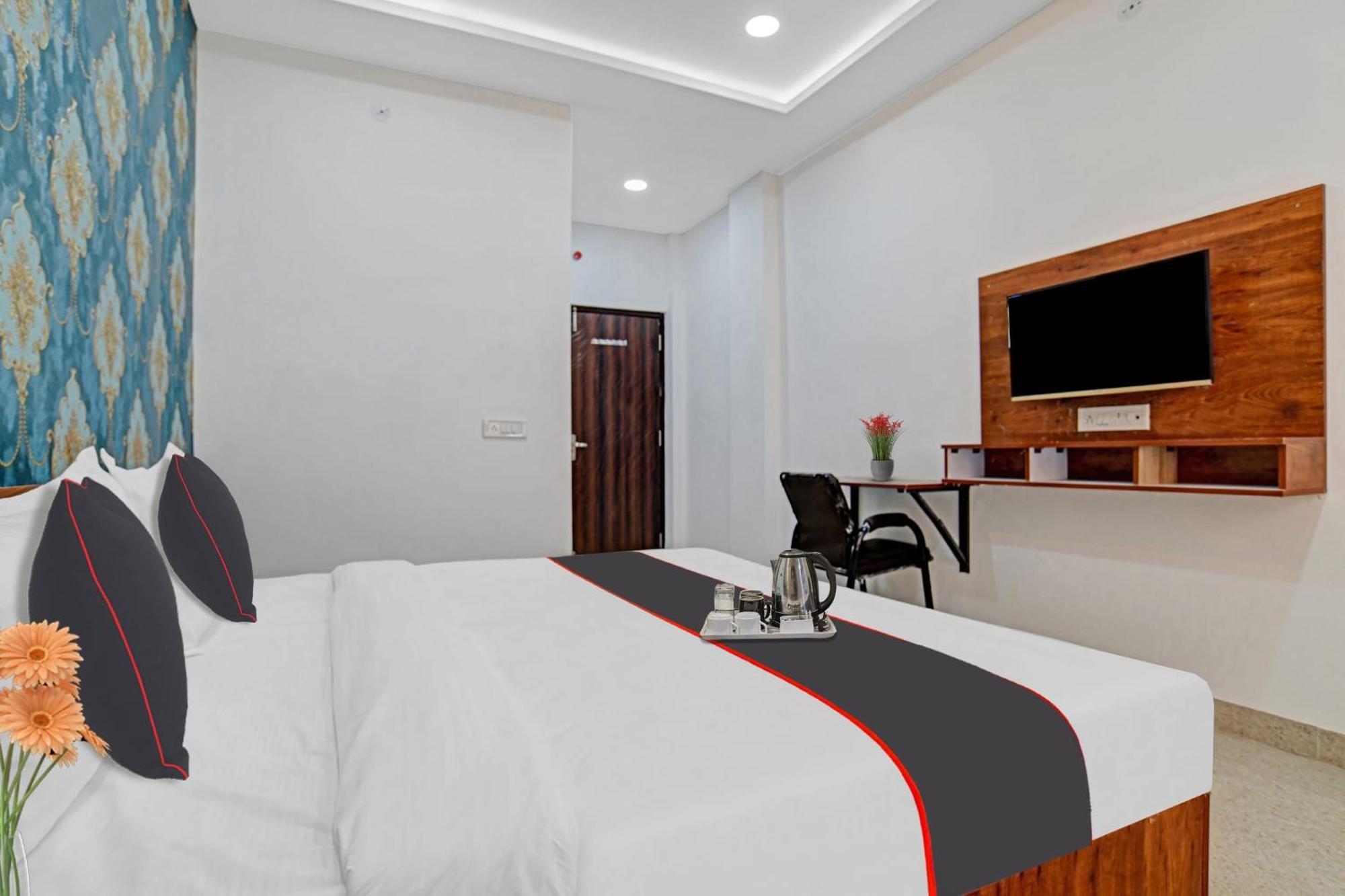 Hotel O Shivaay インドール エクステリア 写真